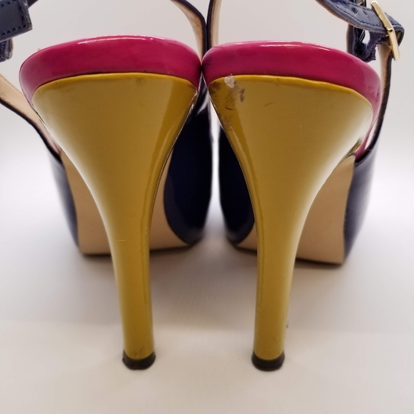 Steve Madden Open Toed Heels - Picture 4 of 6